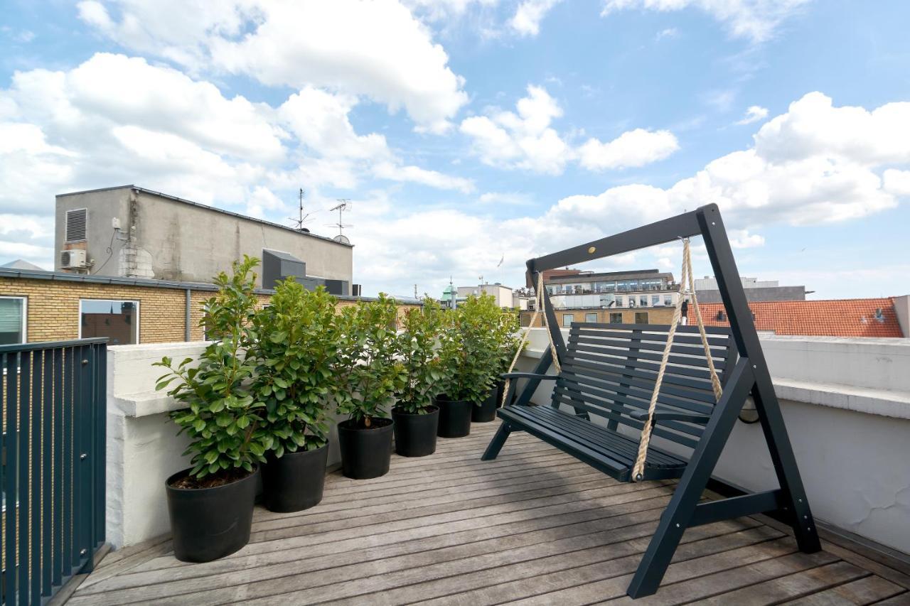 Luxury Penthouse - Private Balcony - Heart Of Apartment